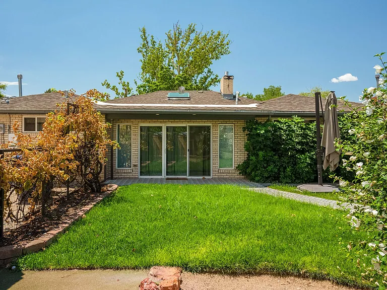 1623 San Patricio Ave SW — Photo 12