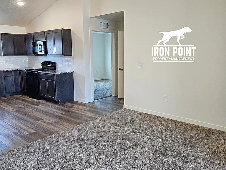 2720 Blackfoot Ln — Photo 2