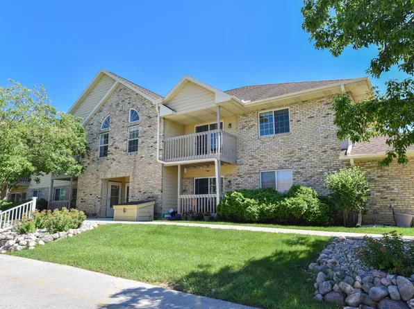 4835 Easy STREET #7, Milwaukee, WI 53209
