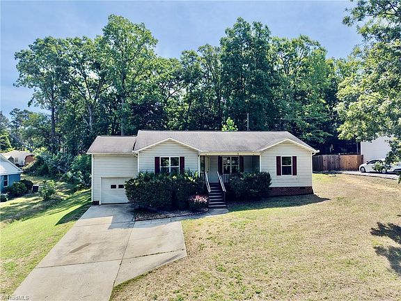 3rd image of 2391 Bellemeade St
