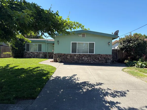 2225 Pamela Drive, Napa, CA 94558