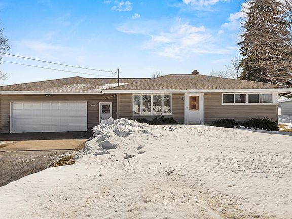 2nd image of 4576 Algoma Rd