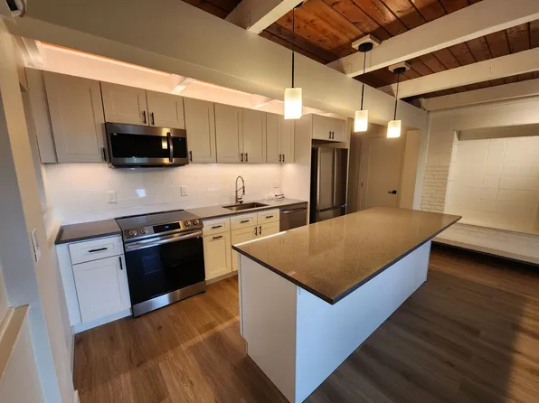Beautifully Remodeled 2 bed 1 bath unit in West Boulder, 1155 Jay St, Boulder, CO 80302