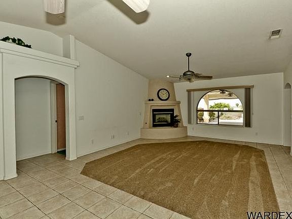 4th image of 243 Geronimo Ln N