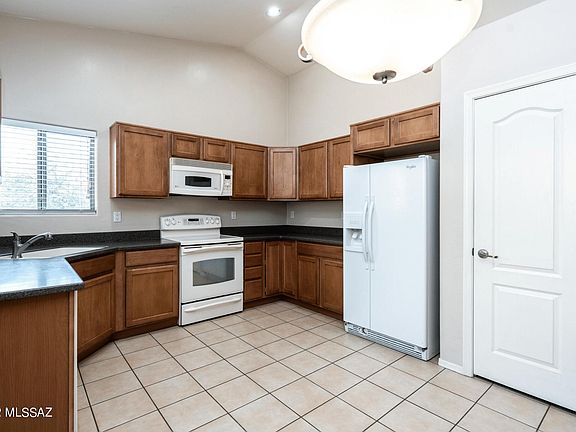 2nd image of 4043 E Coolbrooke Dr