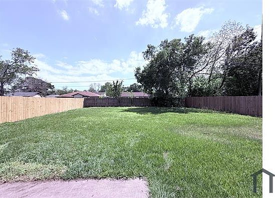 3rd image of 605 Northbend Dr