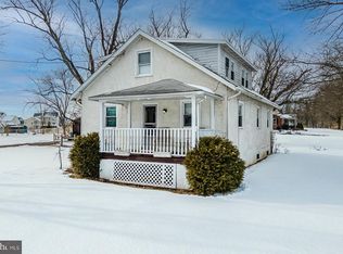 135 N Limerick Rd, Royersford, PA 19468