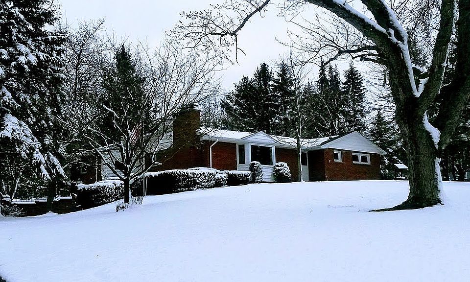 1st image of 8625 Highland Dr