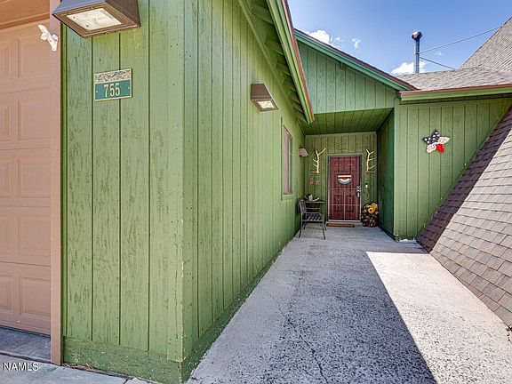 Crestline front door_09282022