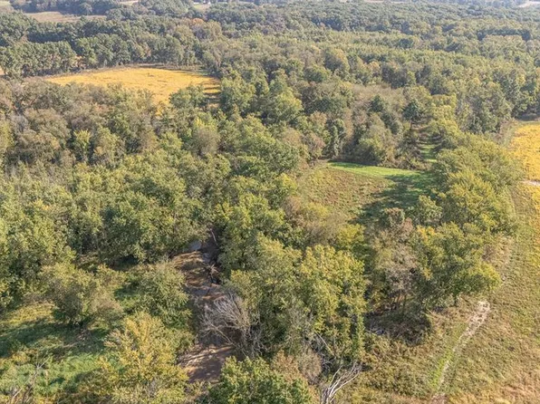 1123 Monroe Rd, Madison, MO 65263