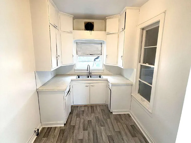 516 N Porter St #1 — Photo 9