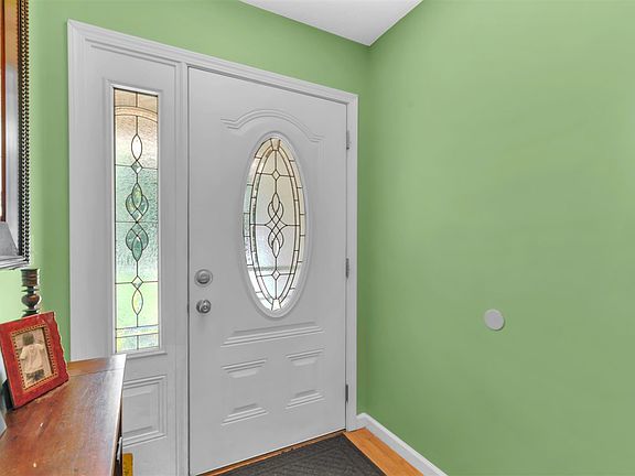 3rd image of 11537 Bradley Dr