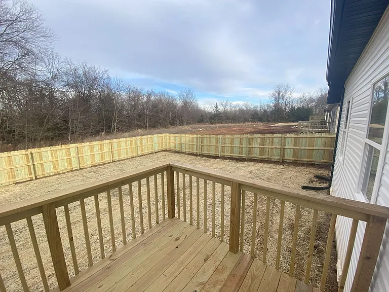 433 E Logan St — Photo 3