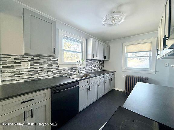 3rd image of 150 Clifton Avenue