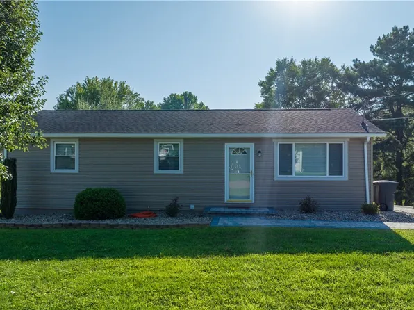 113 Oak Dr, Little Hocking, OH 45742