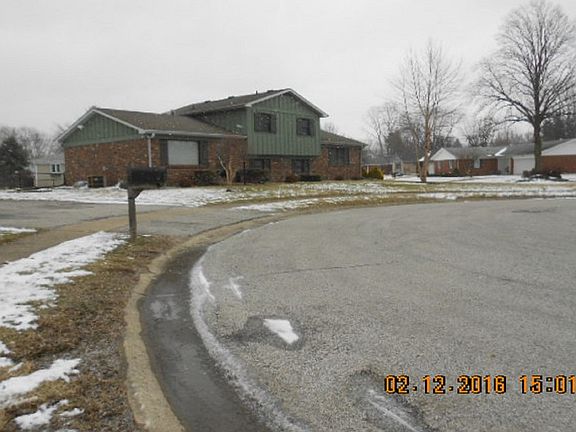4th image of 7406 Earl Ct