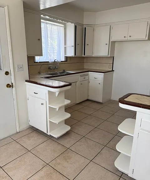 2512 W Alhambra Rd #1/2 — Photo 7