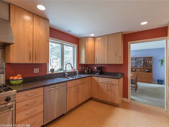 5th image of 3 Heritage Ln