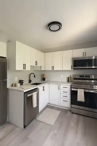 2 bed, 1.0 bath, 850 sqft, $1,895 — Photo 2