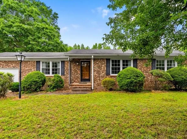 318 Sedalia Rd, Gibsonville, NC 27249