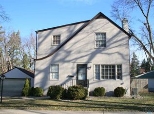 230 E 30th St, Sioux Falls, SD 57105