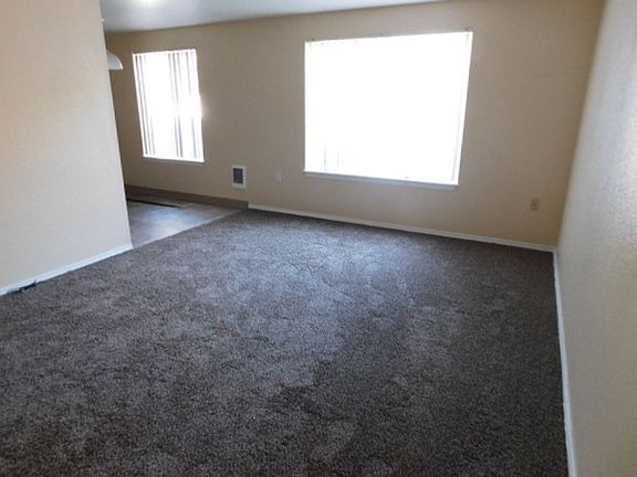 3rd image of 1055 Capitol St NE #102