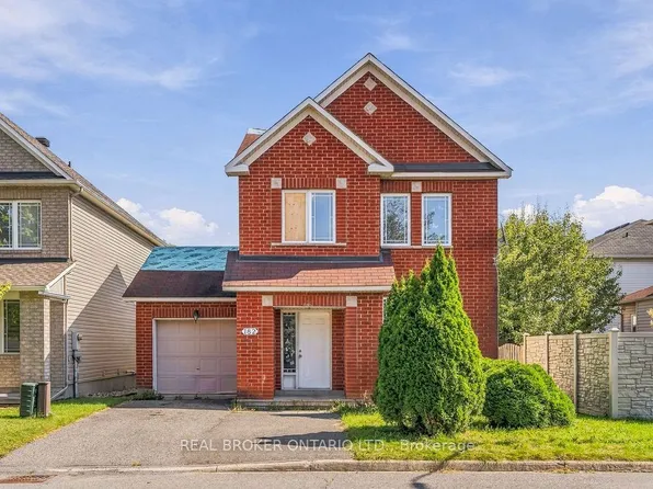 182 Annapolis Cir, Ottawa, ON K1V 1Z1