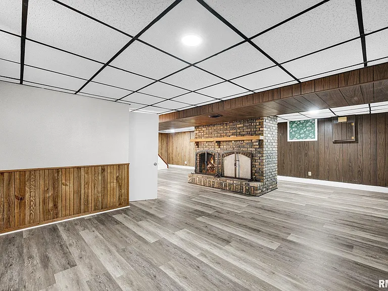 1413 W Gilbert Ave — Photo 19