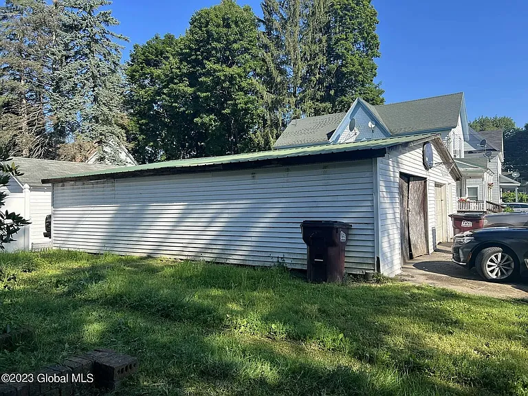 83 Prospect Ave — Photo 15