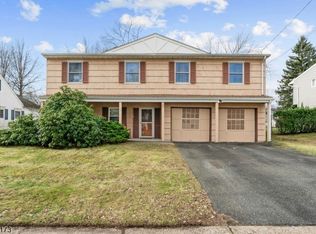 149 Clover Hill Dr, Flanders, NJ 07836