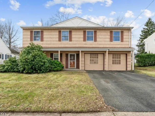 149 Clover Hill Dr, Mount Olive Twp., NJ 07836