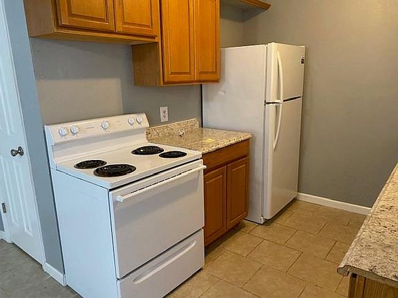 5th image of 1207 Whispering Glen St