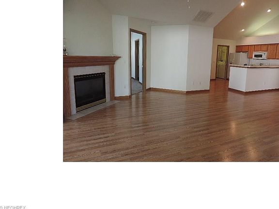 2nd image of 1950-2 S Lincoln Ave