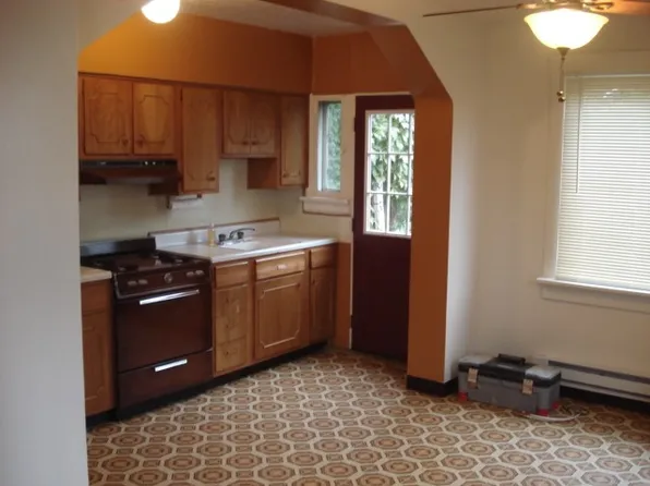 103 Virginia Ave #1, Mount Washington, PA 15211