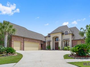 17524 W Purple Martin Ct, Baton Rouge, LA 70816