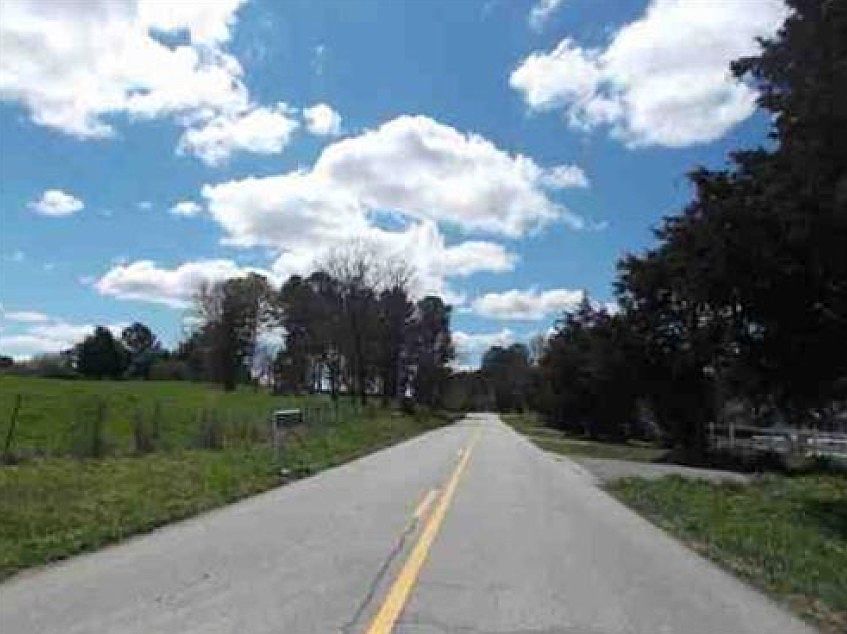 2nd image of 3792 Johnson Lake Rd