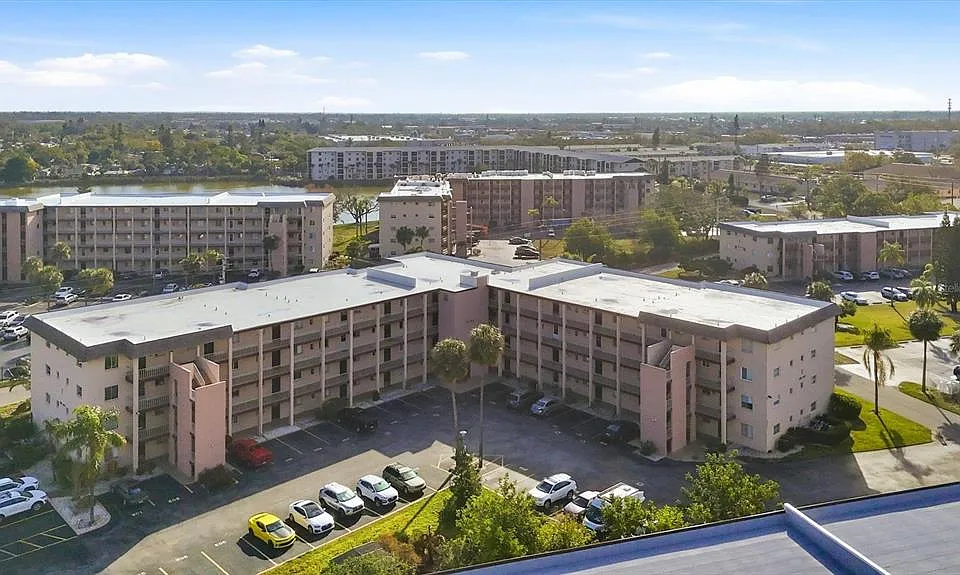 4143 Heron Way #207