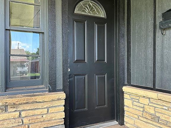 2nd image of 2136 SW 49th St