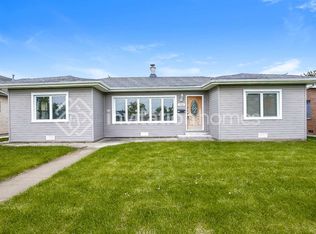 7720 Mason Ave, Burbank, IL 60459