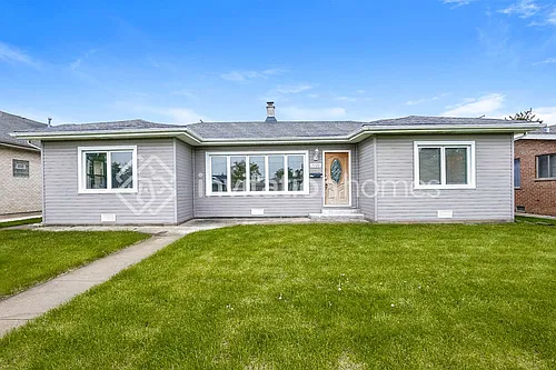 7720 Mason Ave Photo 1