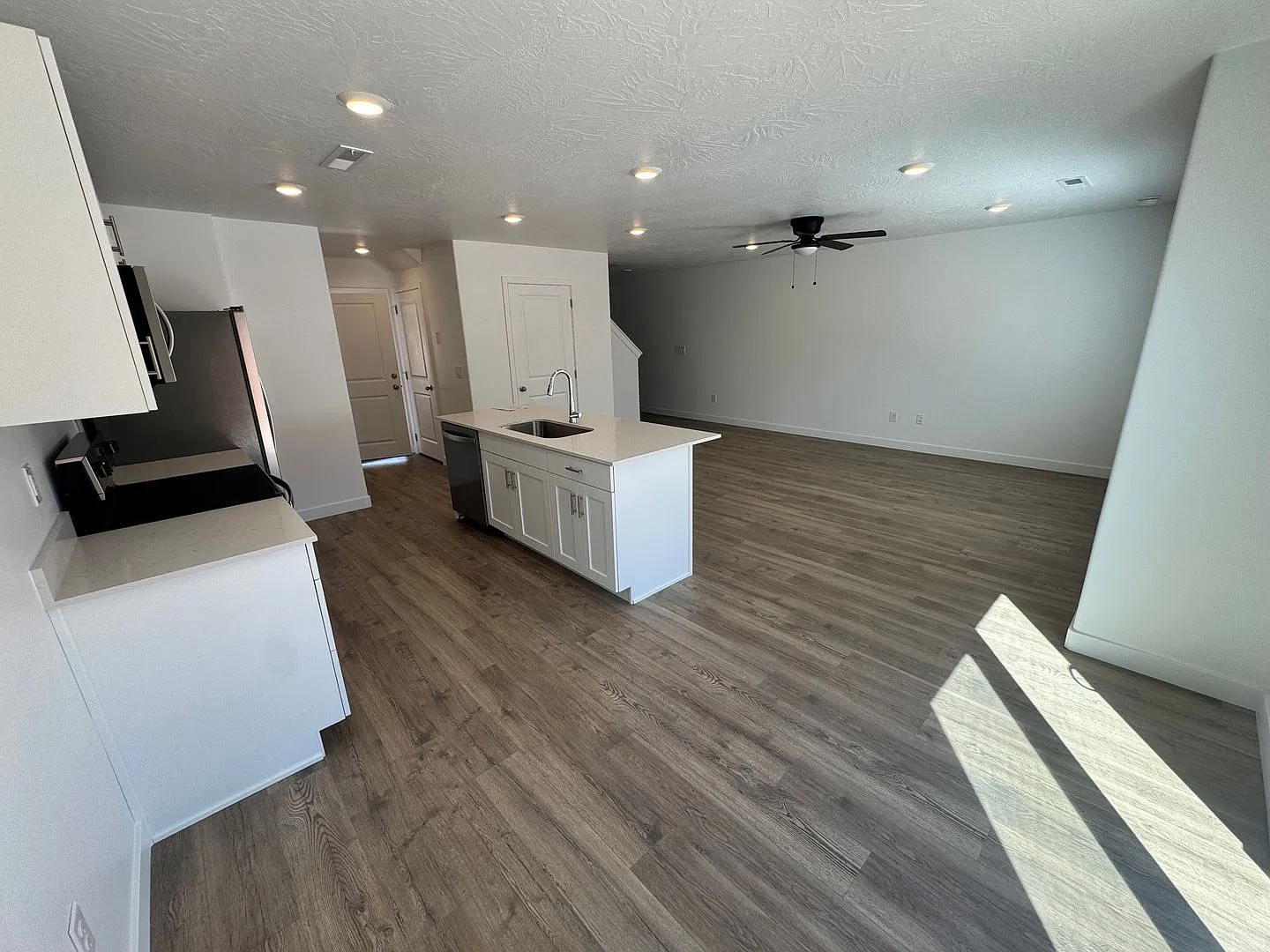 Brand New Long Valley Home! — Photo 4