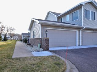 1553 Creek Meadow Dr NW, Coon Rapids, MN 55433