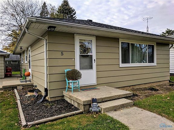 3rd image of 5 Park Ct
