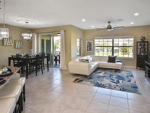 4th image of 4242 Frontier Ln #106