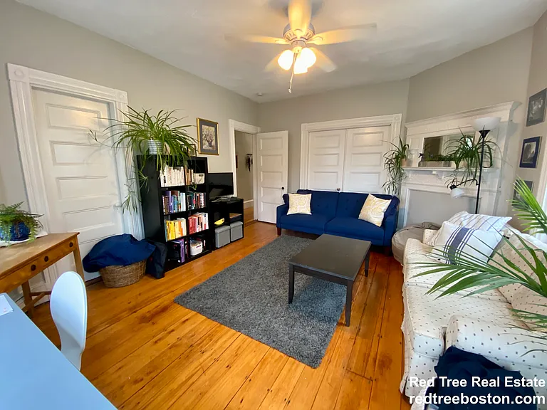 27 Hurd Rd — Photo 2