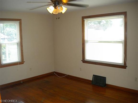 5th image of 931 Woodlawn Ave