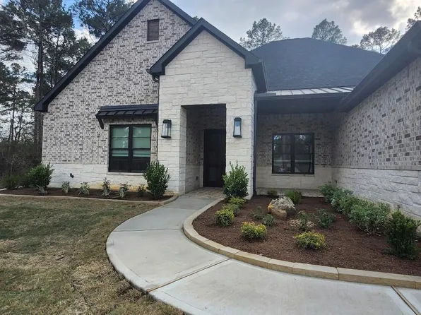 8680 Cedar Meadow Ln, Plantersville, TX 77363