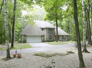 4621 Windemere Dr, Sturgeon Bay, WI 54235