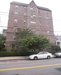 151 Centre Ave APT 6G, New Rochelle, NY, 10805