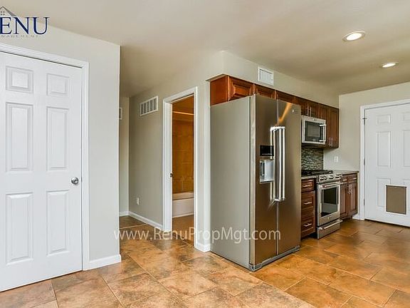 2nd image of 3 Nordell Ct